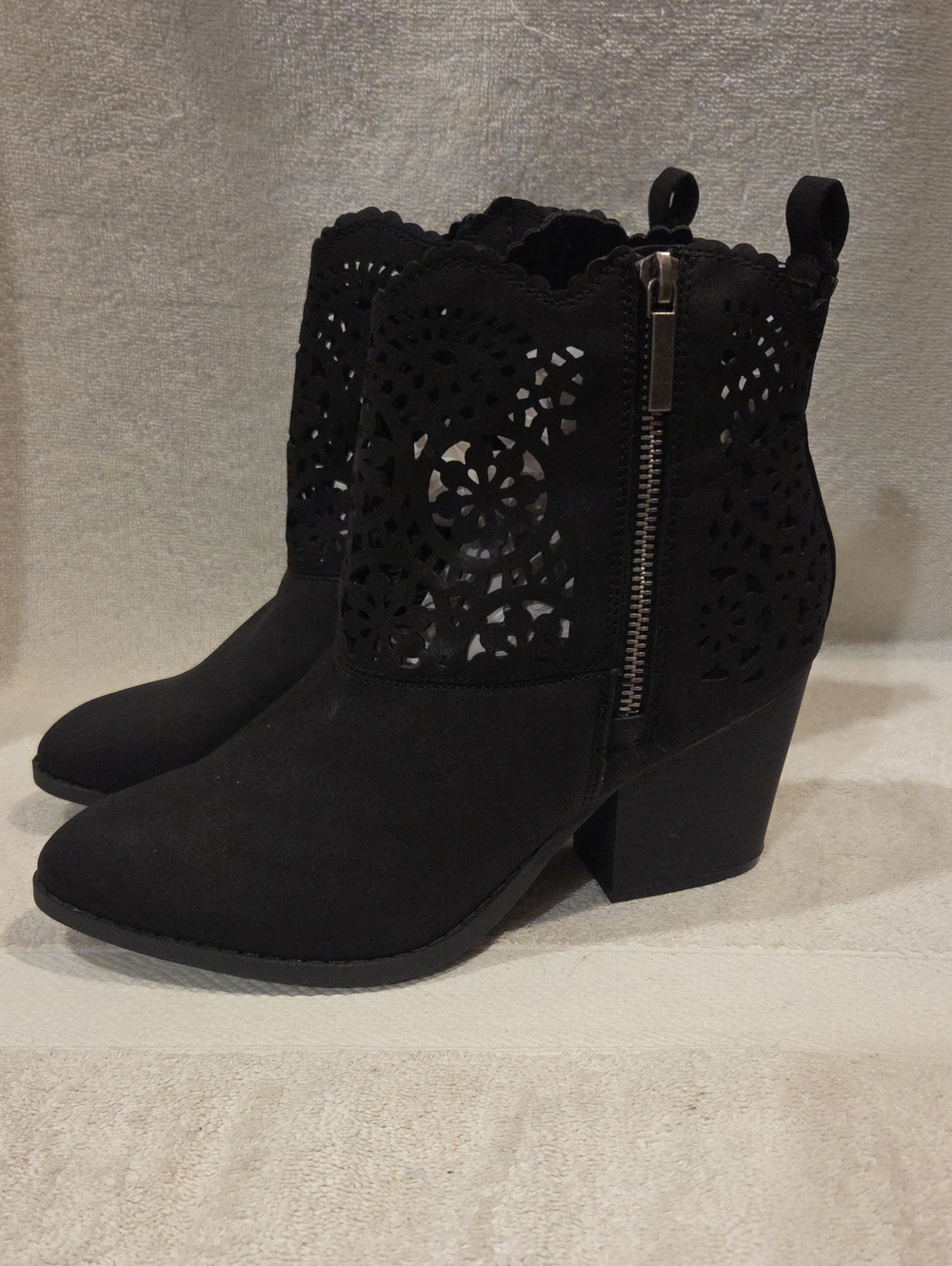 RAMPAGE ANKLE BOOTS - Picture 3 of 5